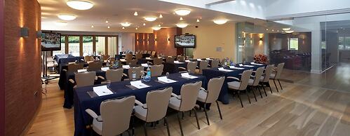 Lakeside Hotel & Spa