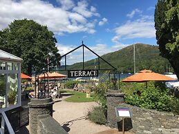 Lakeside Hotel & Spa