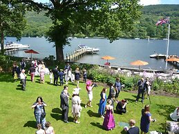 Lakeside Hotel & Spa