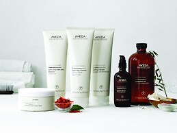 Lakeside Hotel & Spa