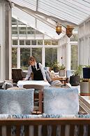 Lakeside Hotel & Spa