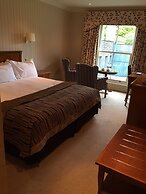 Lakeside Hotel & Spa