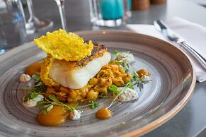 Lakeside Hotel & Spa