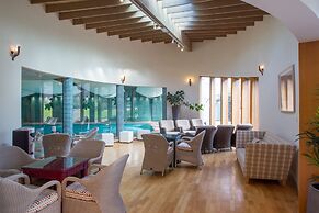 Lakeside Hotel & Spa