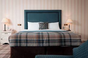 Lakeside Hotel & Spa