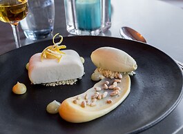 Lakeside Hotel & Spa