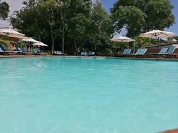 Sabi River Sun Resort