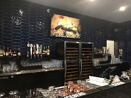 Holiday Inn Express & Suites St John's Airport by IHG