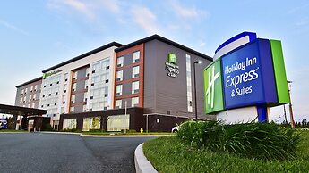 Holiday Inn Express & Suites St John's Airport, an IHG Hotel