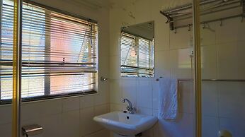 Tasha Lodge and Tours