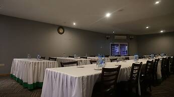 Tasha Lodge and Tours