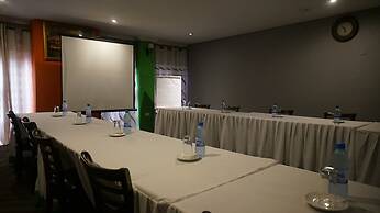 Tasha Lodge and Tours