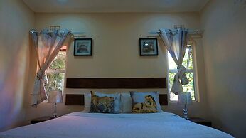 Tasha Lodge and Tours