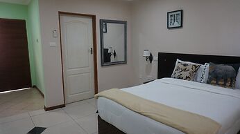 Tasha Lodge and Tours