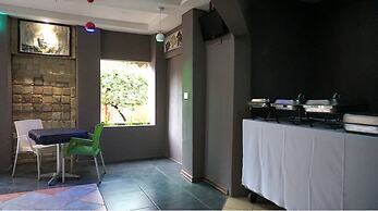 Tasha Lodge and Tours