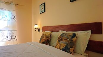 Tasha Lodge and Tours