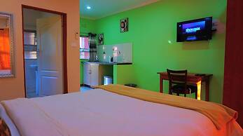 Tasha Lodge and Tours