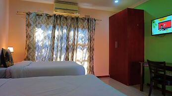 Tasha Lodge and Tours