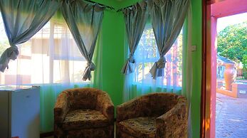 Tasha Lodge and Tours