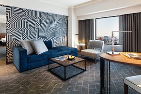 Courtyard by Marriott Shin-Osaka Station