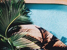 Childers Oasis Motel