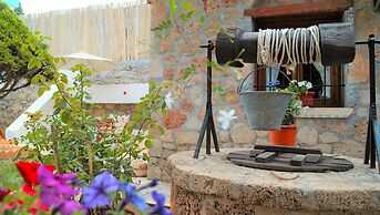 Camelot Royal Beds by Estia