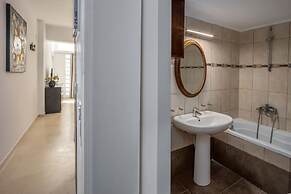 Camelot Royal Beds by Estia