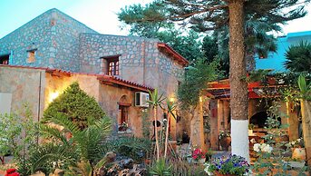 Camelot Royal Beds by Estia