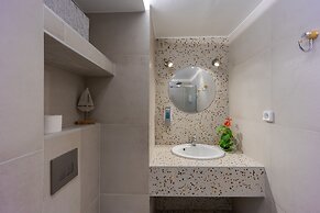 Camelot Royal Beds by Estia