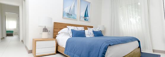 Summer Breeze by Dream Escapes