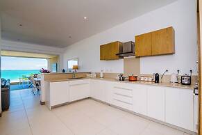 Summer Breeze by Dream Escapes