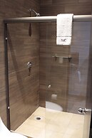 First Inn Hotel & Business