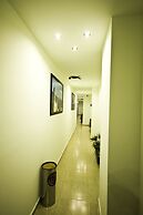 First Inn Hotel & Business