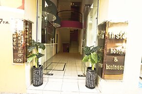 First Inn Hotel & Business