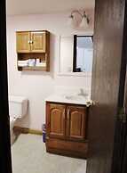 Going-To-The-Sun Inn & Suites