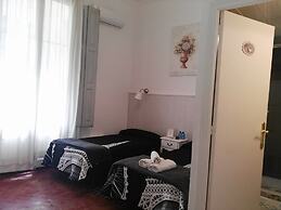 Hostal Dragonfly BCN