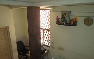 St.Antonys Lodge Ernakulam Market