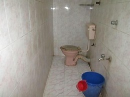 St.Antonys Lodge Ernakulam Market