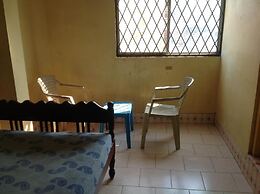 St.Antonys Lodge Ernakulam Market