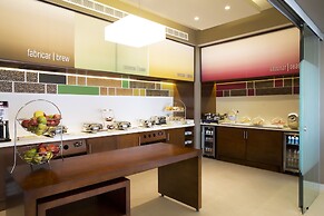 Hampton Inn & Suites by Hilton Paraiso