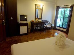 Baiyoke Chalet Hotel