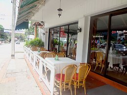 Baiyoke Chalet Hotel