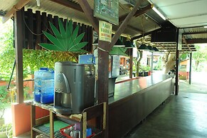 Capital O 90665 Countryview Recreation Park & Resort - Hostel