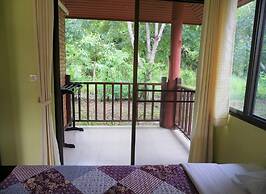 Ban Rai Tin Thai Ngarm Eco Lodge