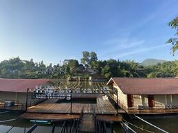 Riverside Hill Resort & Restaurant