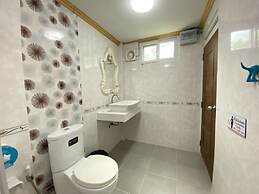 Riverside Hill Resort & Restaurant