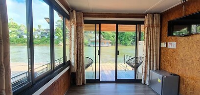 Riverside Hill Resort & Restaurant