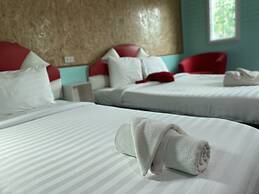 Riverside Hill Resort & Restaurant