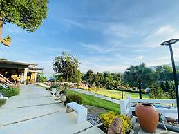 Riverside Hill Resort & Restaurant