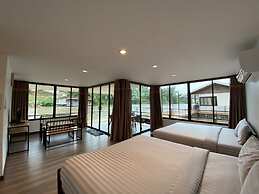 Riverside Hill Resort & Restaurant